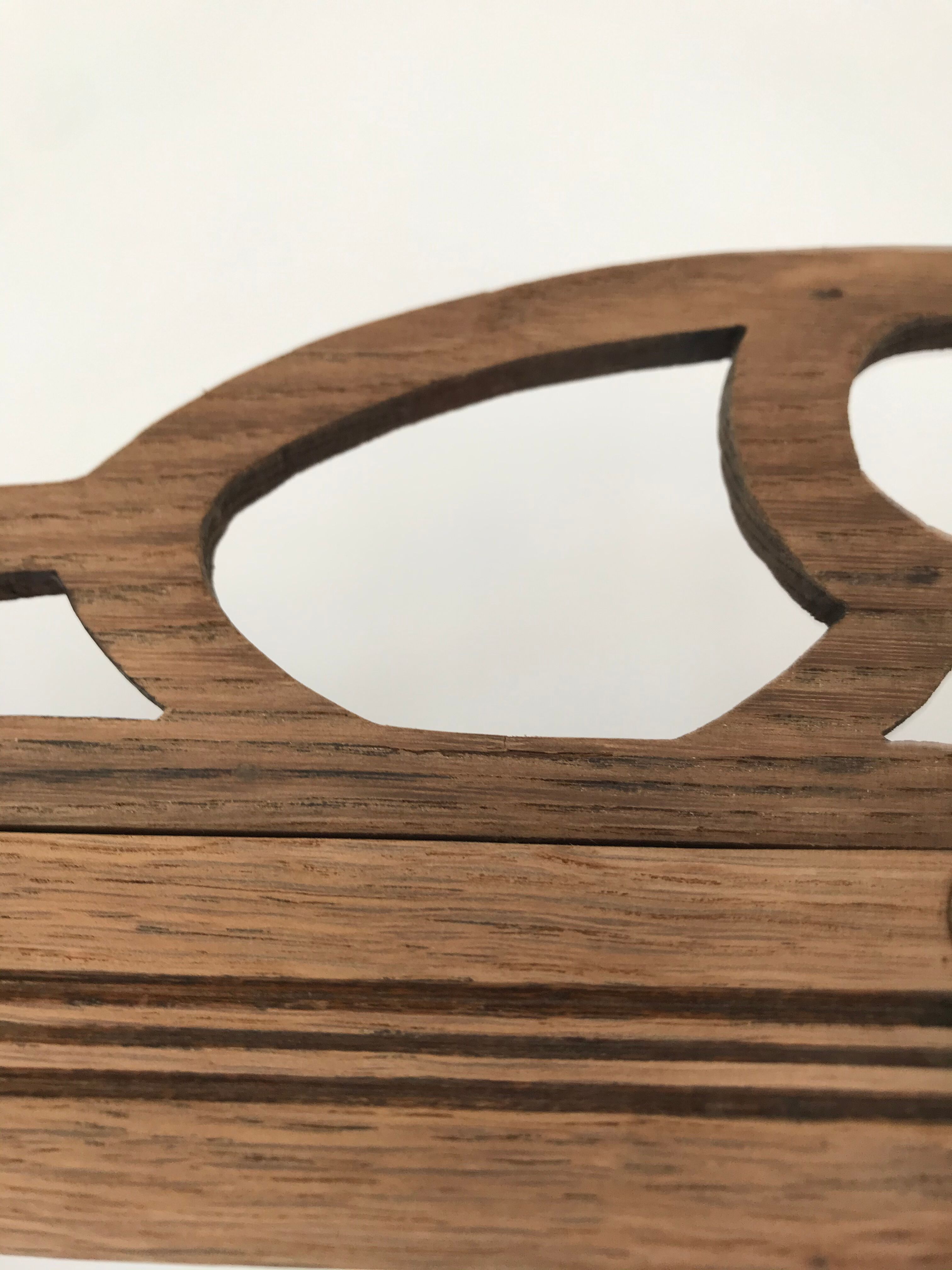 Coat-of-the-table wardrobe
