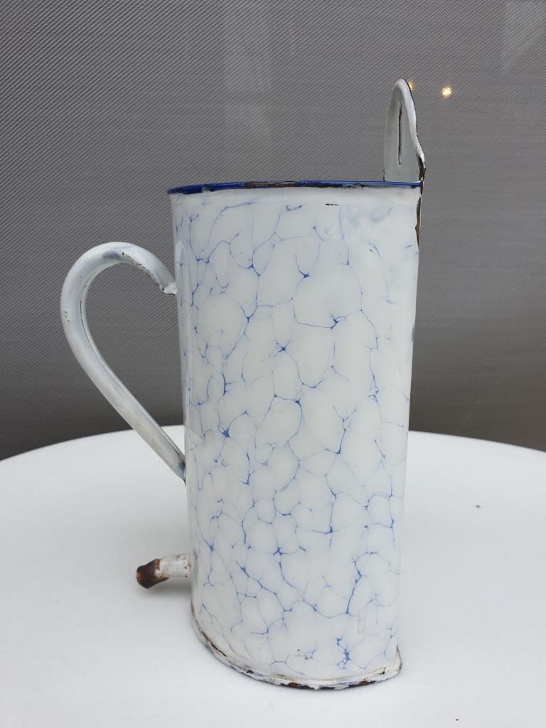 Pot washbasin wall mounted sheet metal enamelled