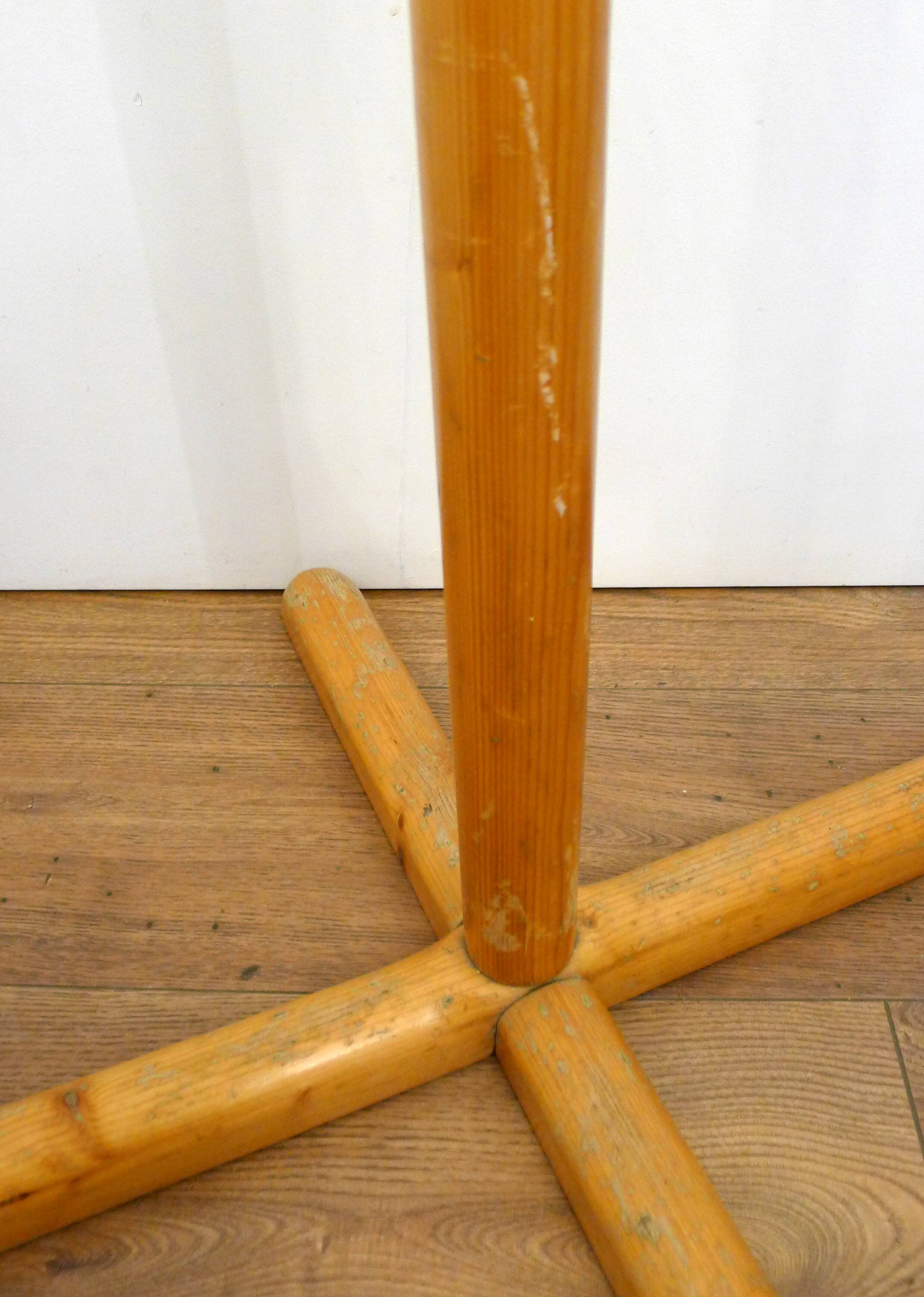 Satellite coat rack, 6 ball hooks on pivot, made of wood (pine)