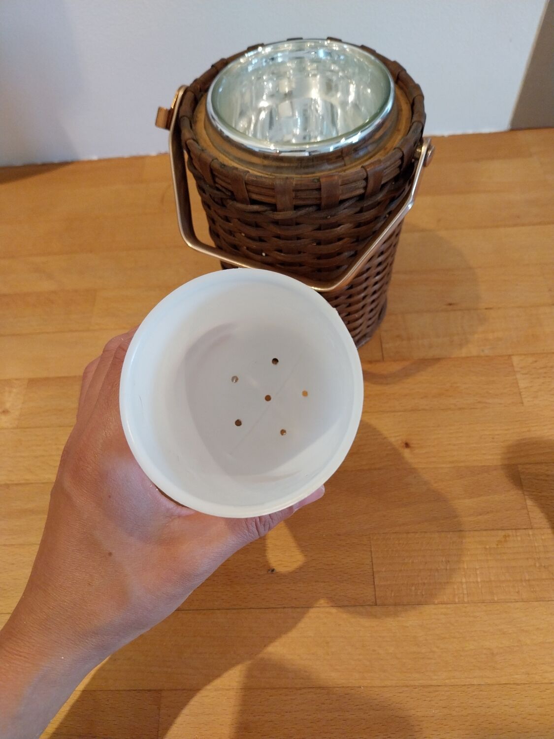 Copper wicker ice cube