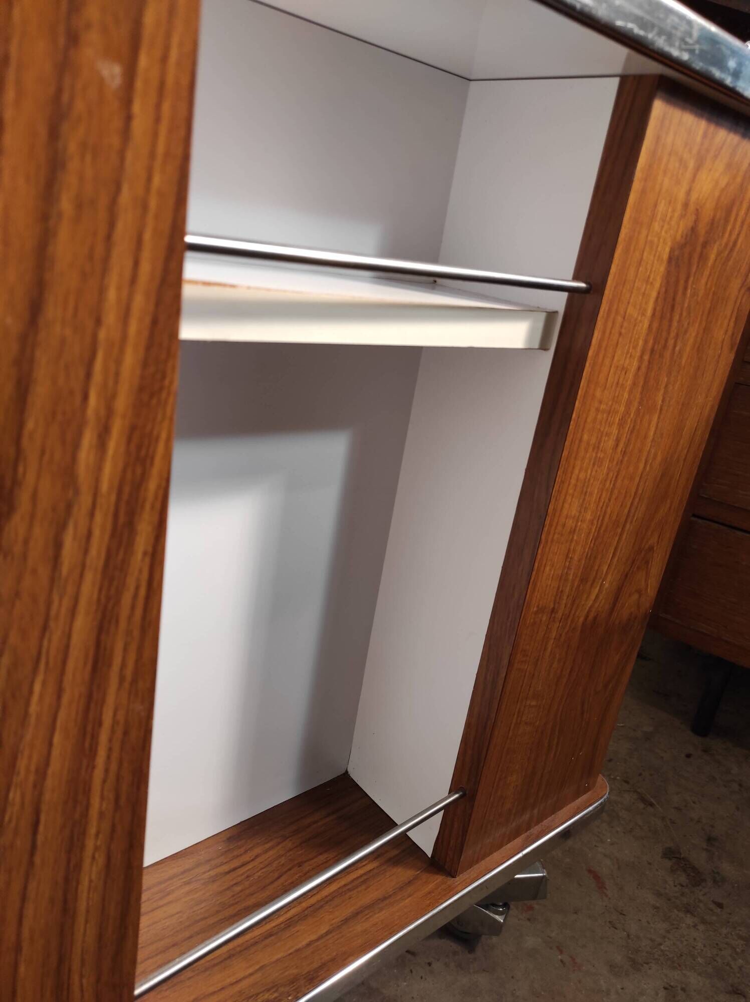 Meuble de métier chevet d'hôpital, d'infirmière en formica
