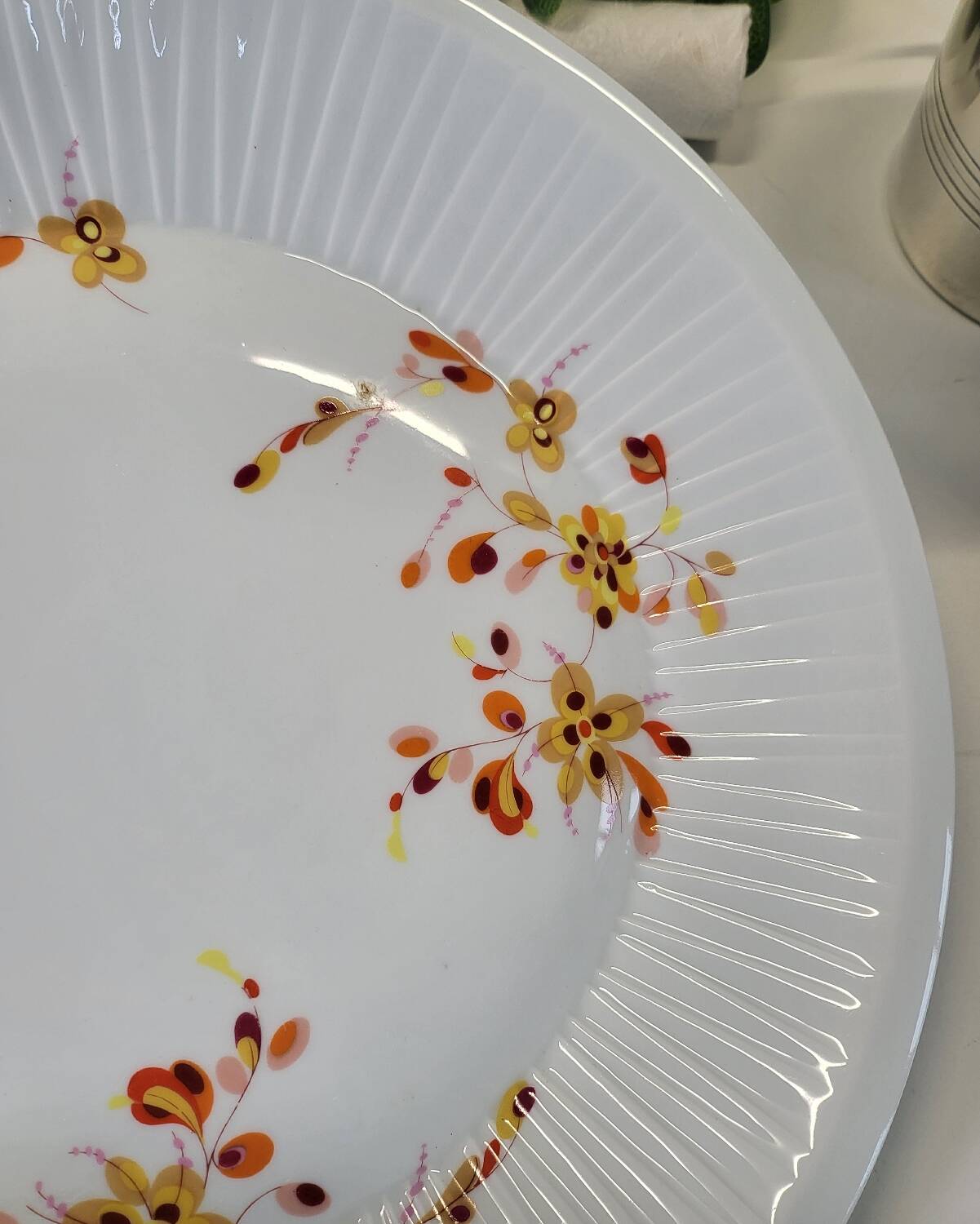 Round, Hollow Serving Dish in Haviland Porcelain, France, Limoges