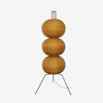 Triple wicker ball floor lamp