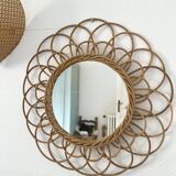 Miroir vintage en rotin formant une fleur