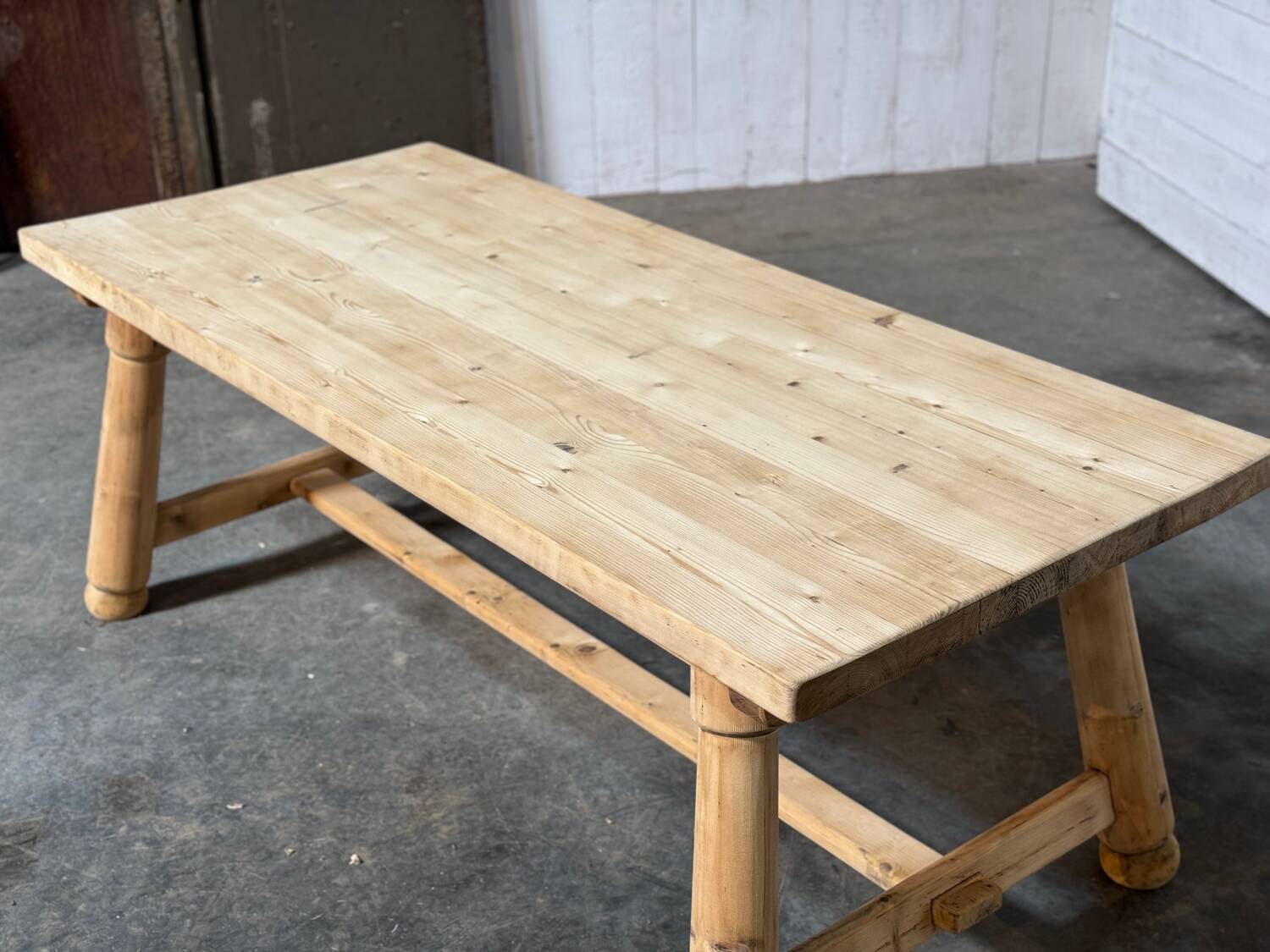 Scandinavian table in fir