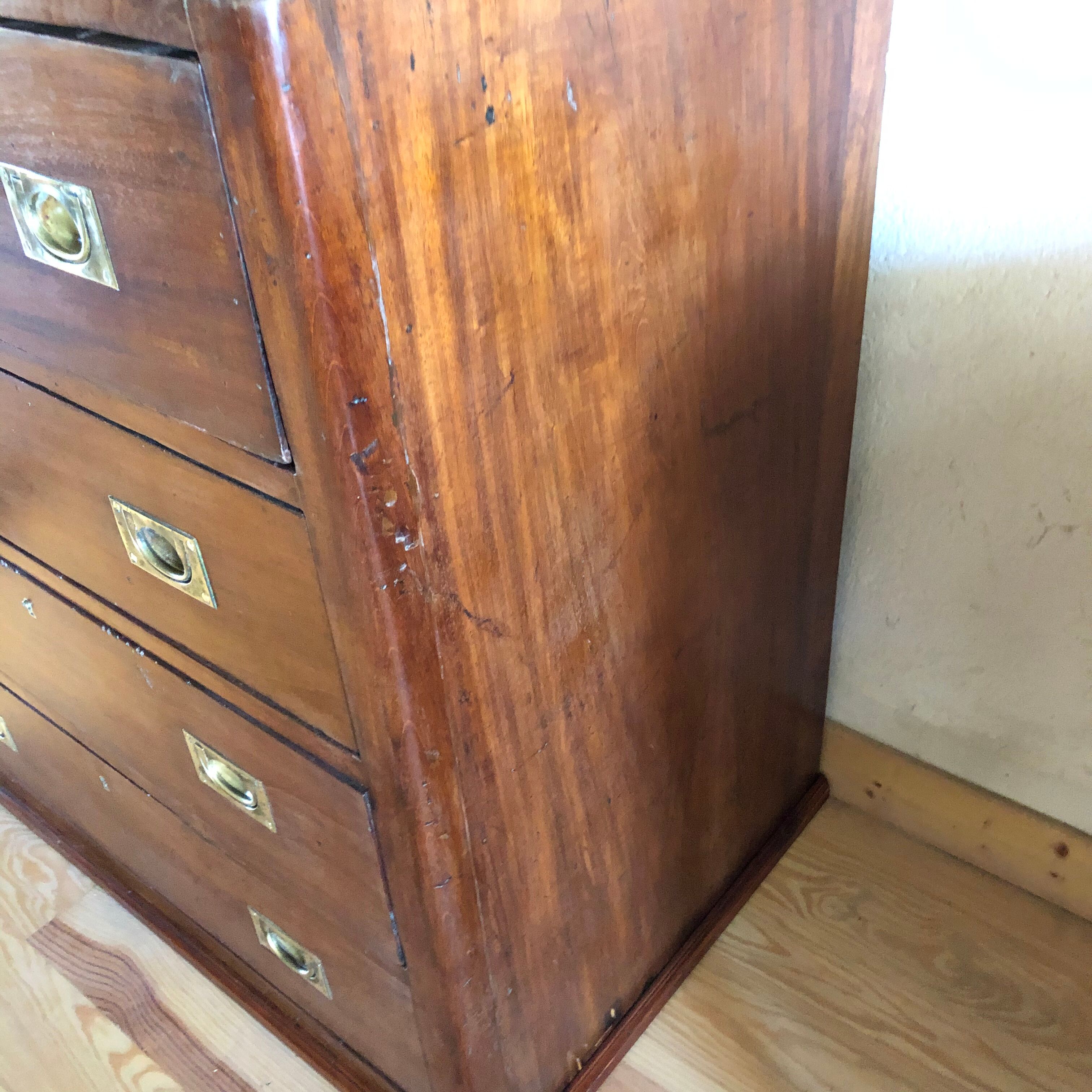 French marine work dresser