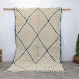 Moroccan Berber wool rug 257 x 154 cm