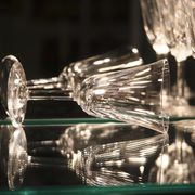 Suite of 8 crystal water glasses of Saint Louis, Model Cerdagne