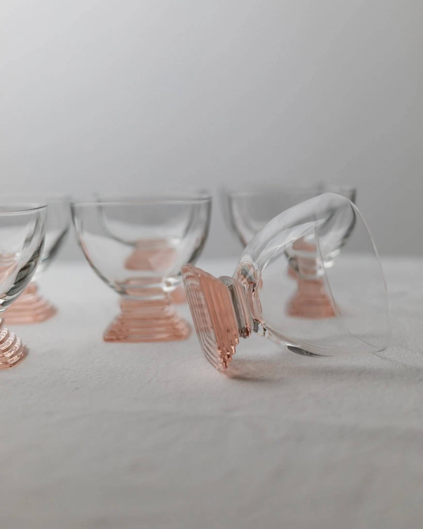 7 Retro Murano Glass Drinking Glasses - Pink, Peach & Clear Glass, 1970s Italy, Mid-Century Set