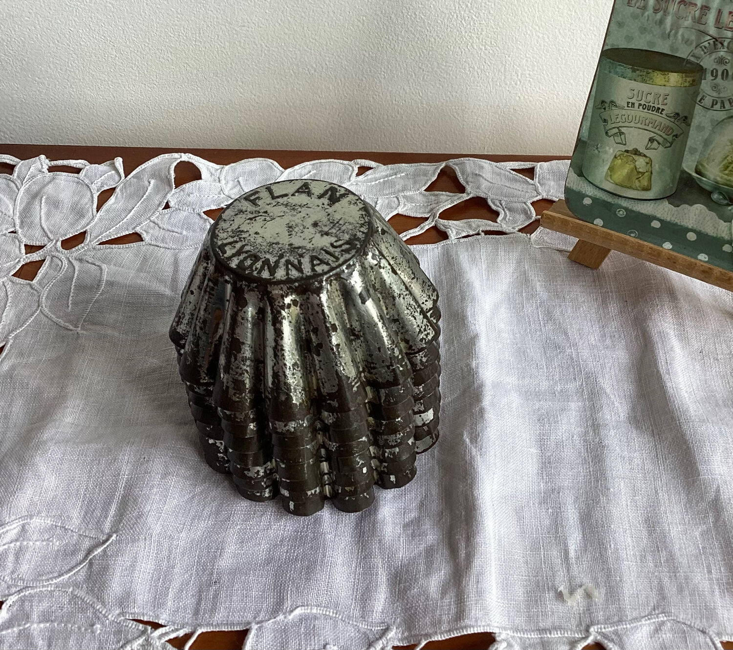 Lot de 8 anciens moules Flan Lyonnais -vintage