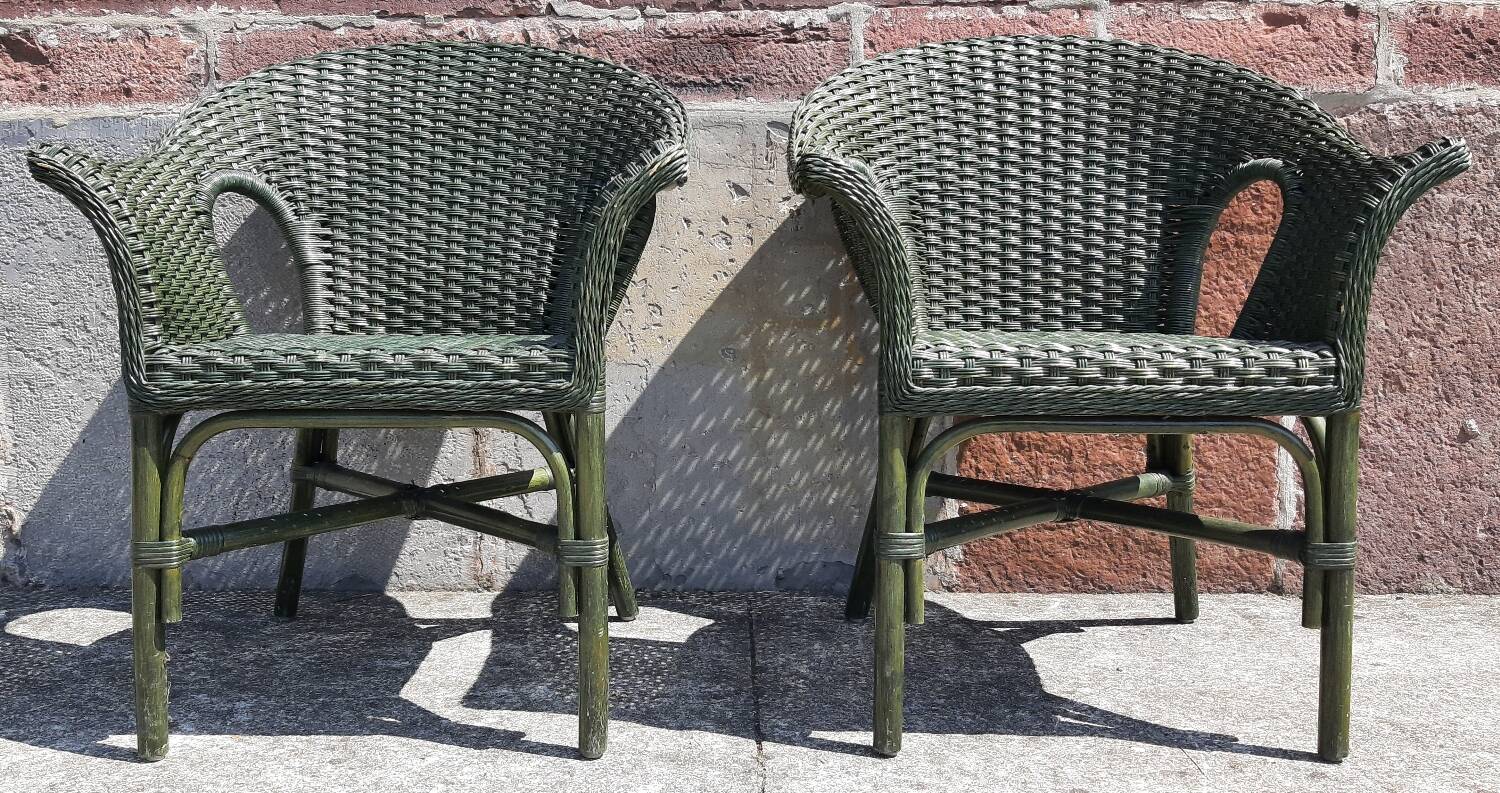 Salon de jardin complet en rotin. (Sofa, fauteuils x 2, table basse)