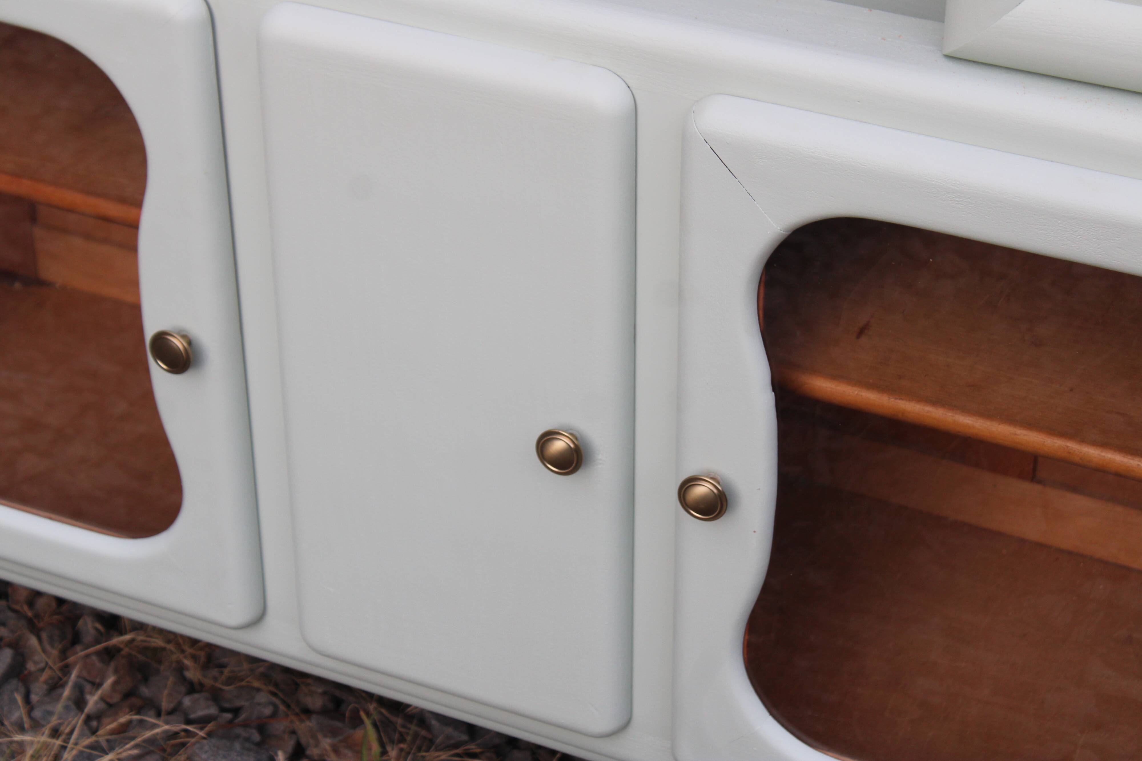 Renovated vintage buffet – Celadon Green Libéron