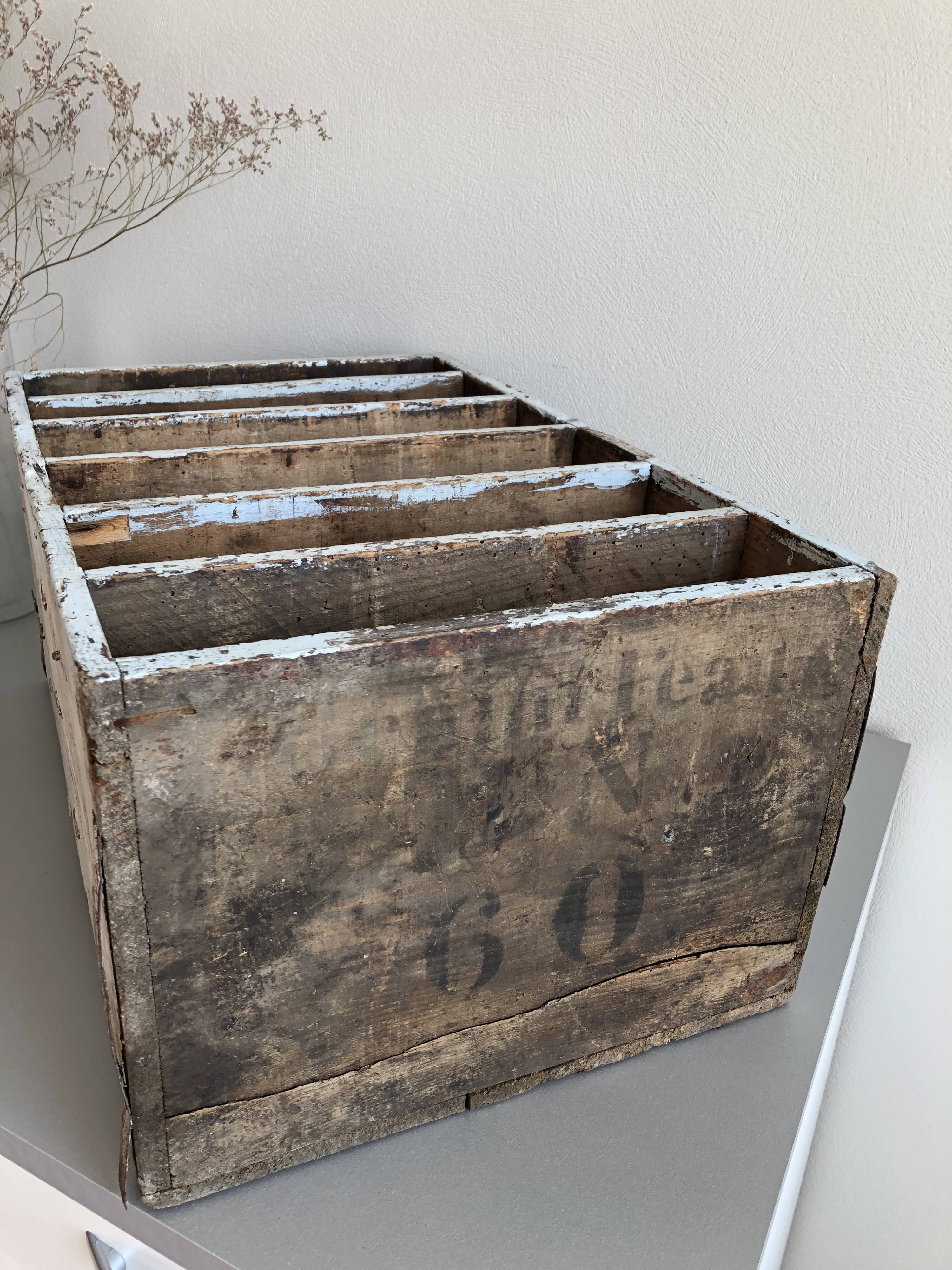 Small drawers furniture skated