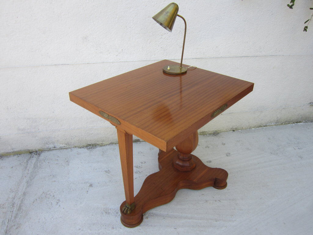 Art Deco period pedestal table