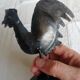 Poule ou coq en laiton sur support rond decoration