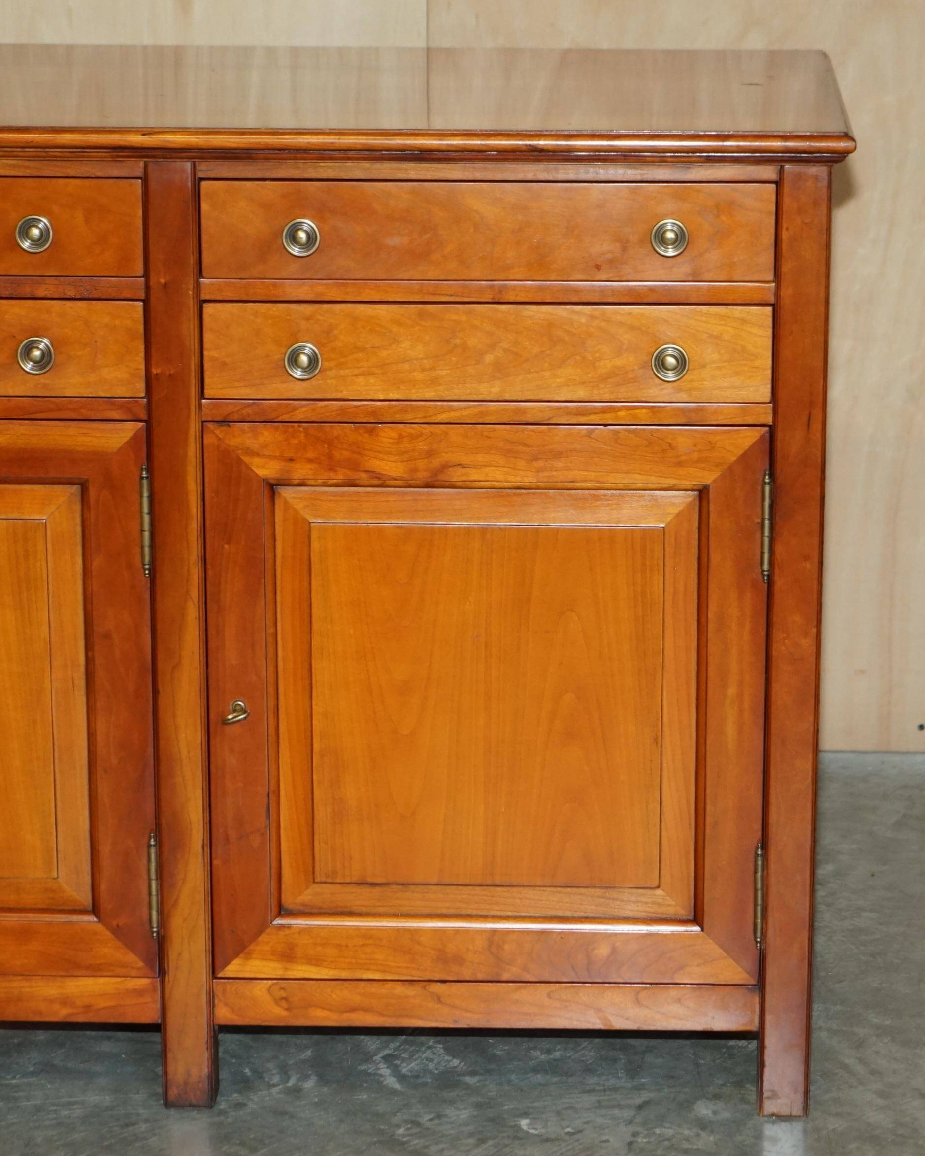 Large buffet Multiyork in solid cherry wood with six drawers.