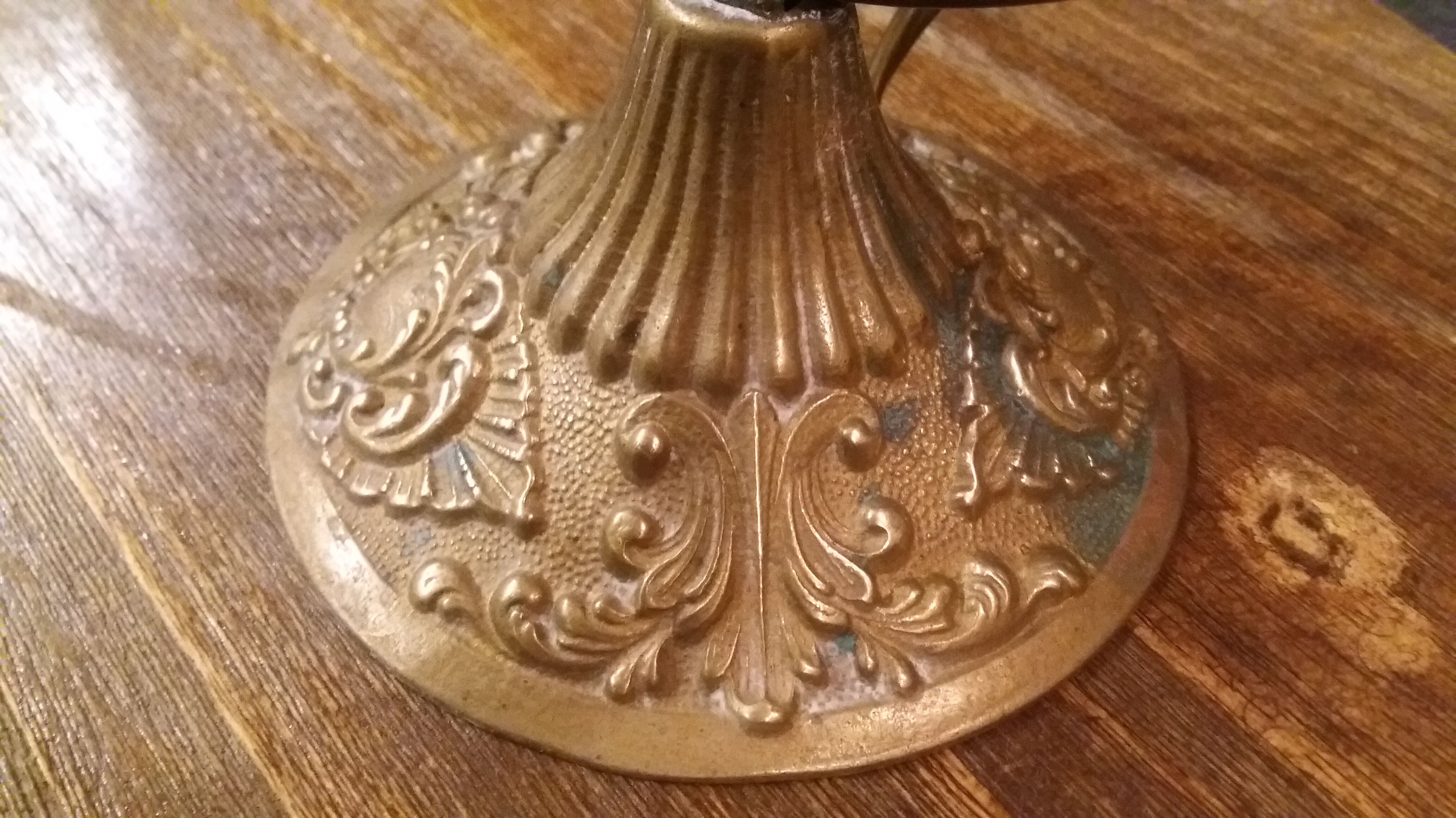 Brass flower lamp