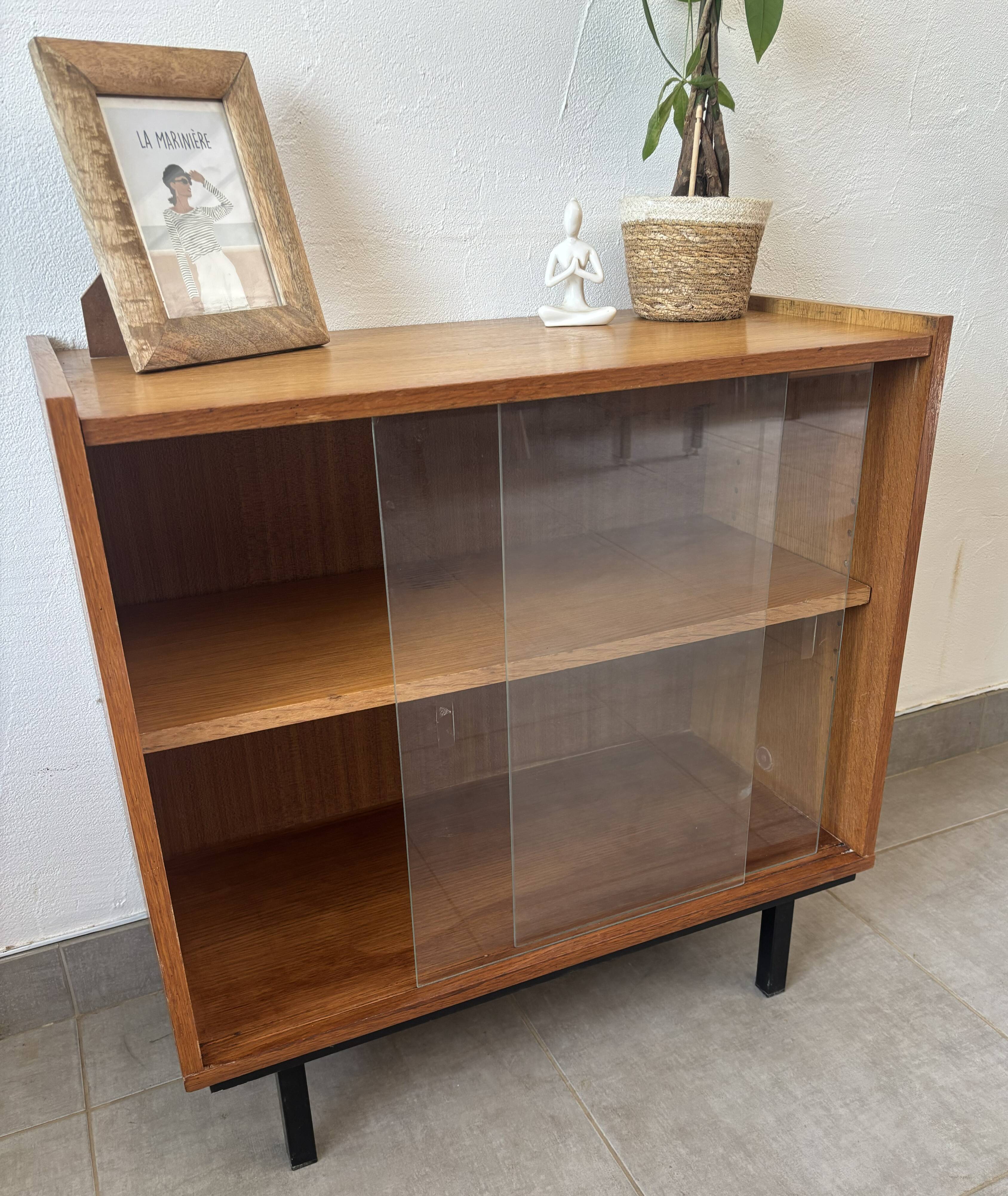 Vintage oak display cabinet from the 1960s.