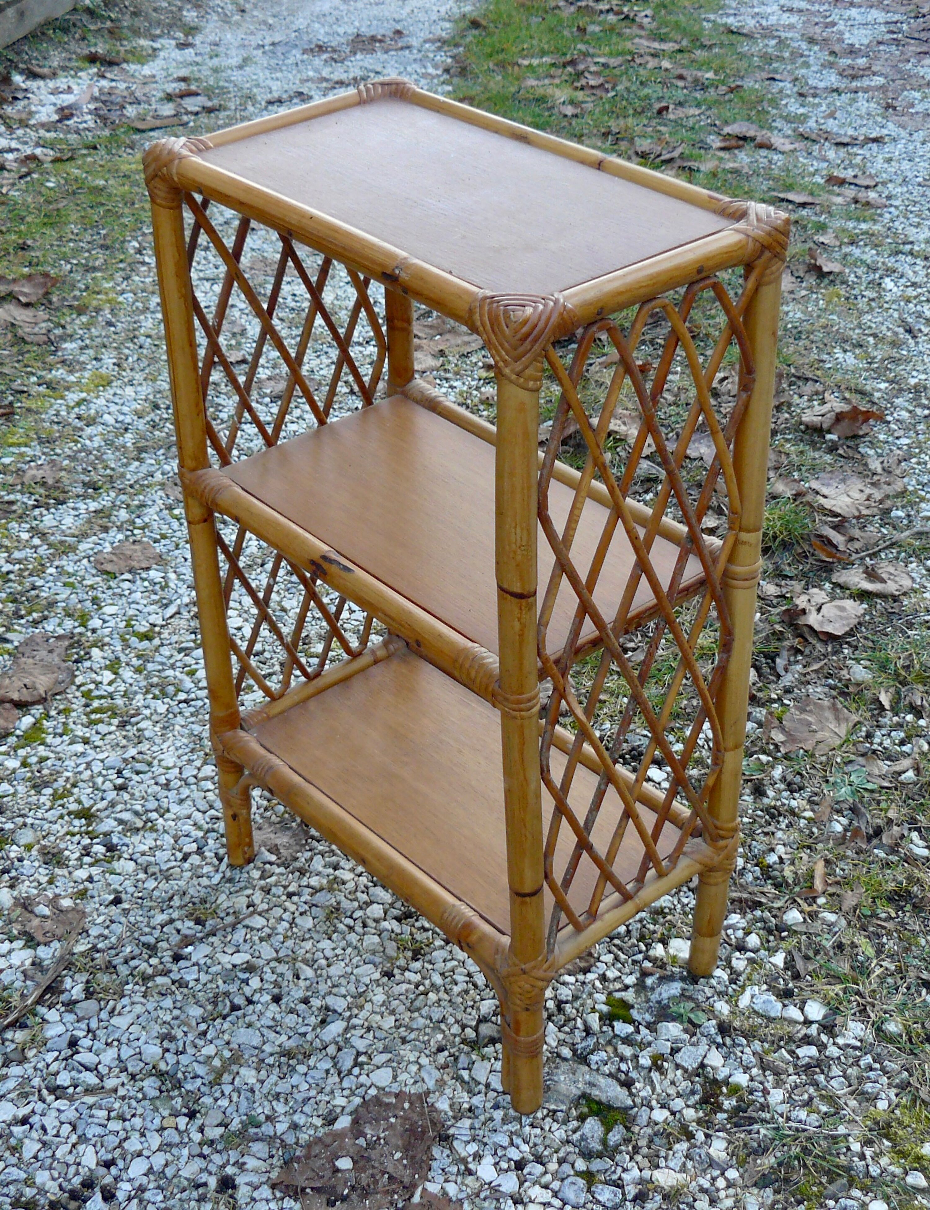 Vintage bamboo and rattan shelf 1960/70