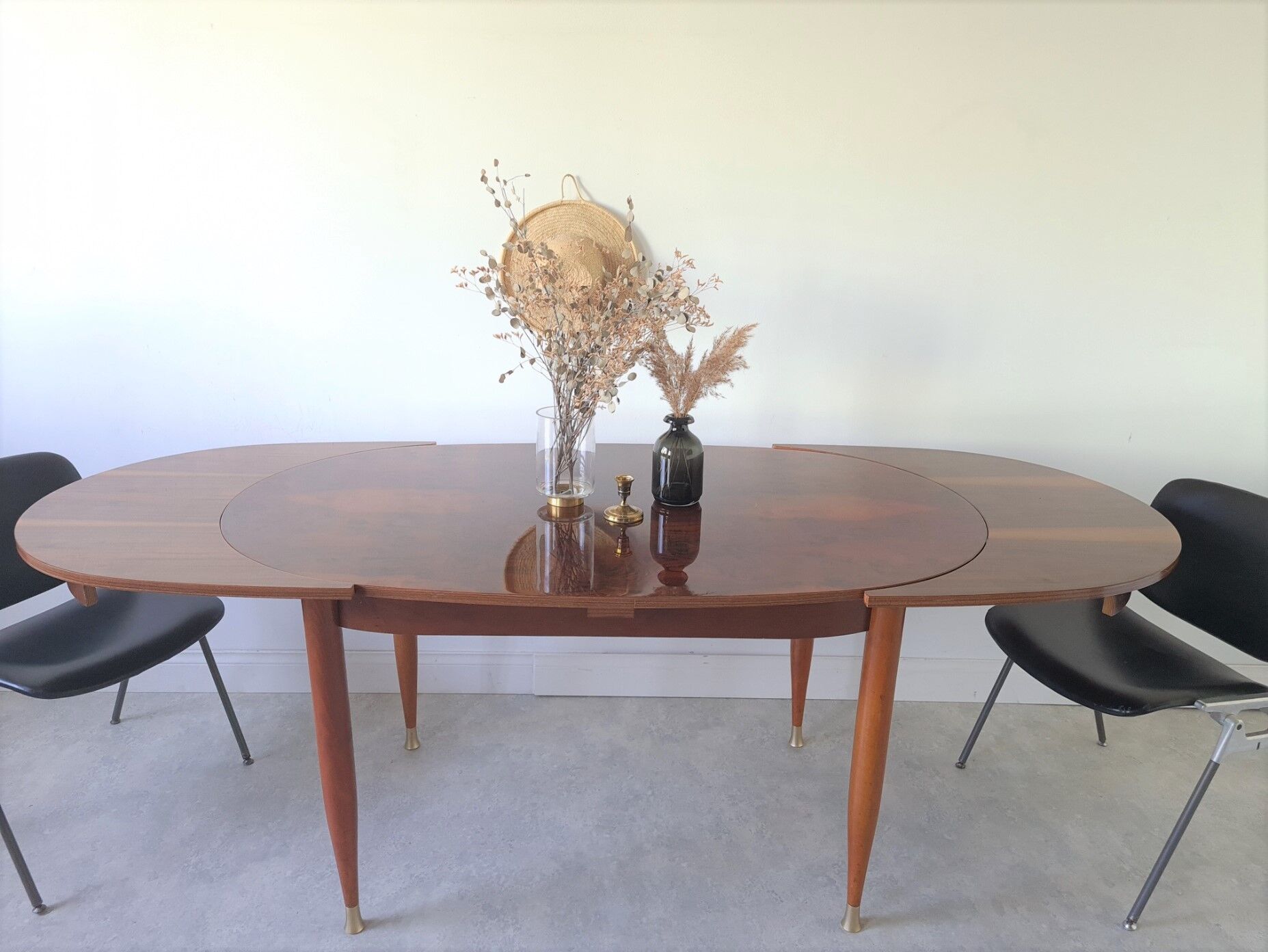 Table scandinave à rallonges