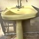 Lavabo vintage jaune pâle