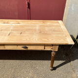 Farm table