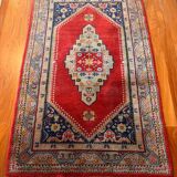 Vintage Sinkiang rug 224 cm x 136 cm