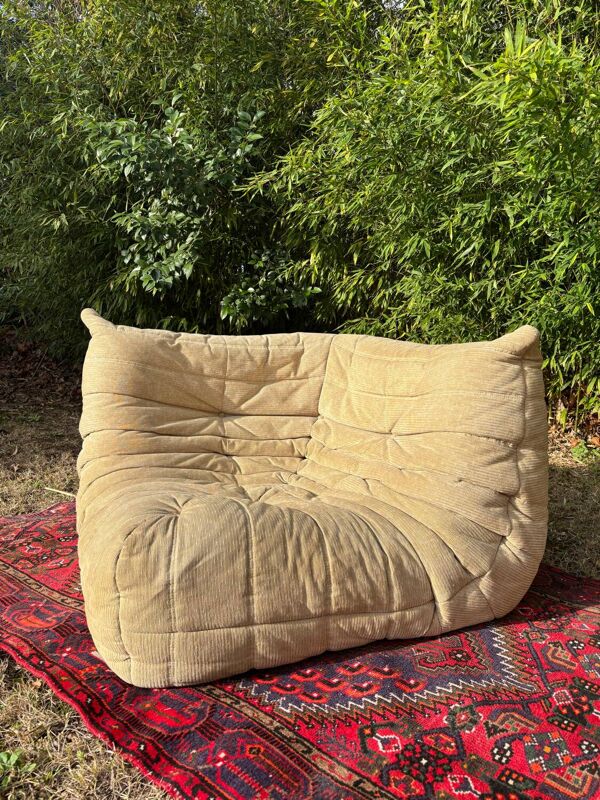 Chauffeuse d’angle Togo ligne roset