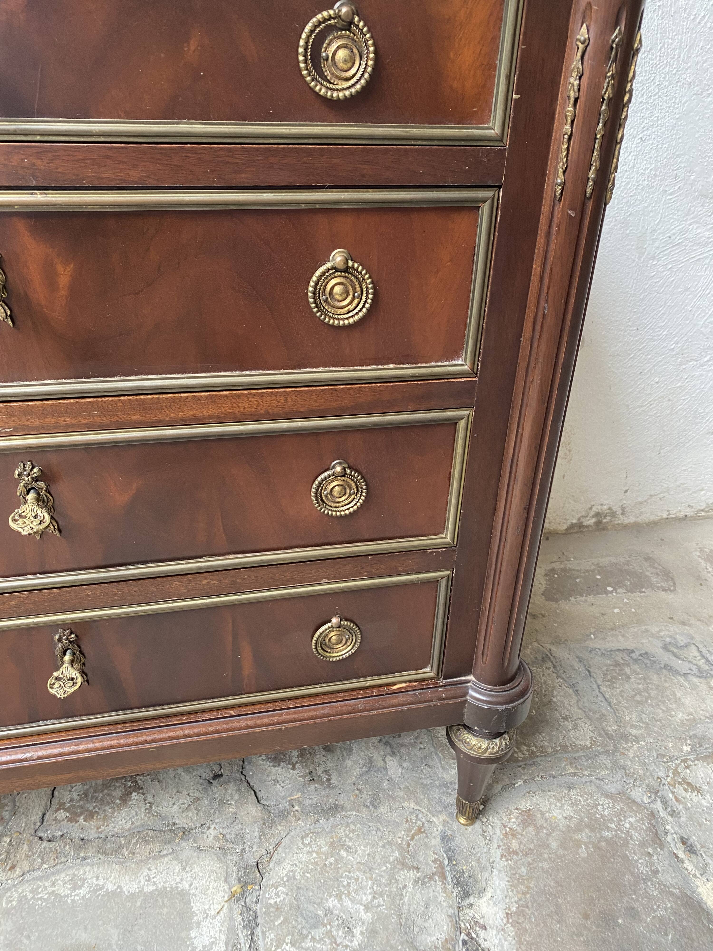 Small Louis XVI style mahogany chest of drawers, 20th century