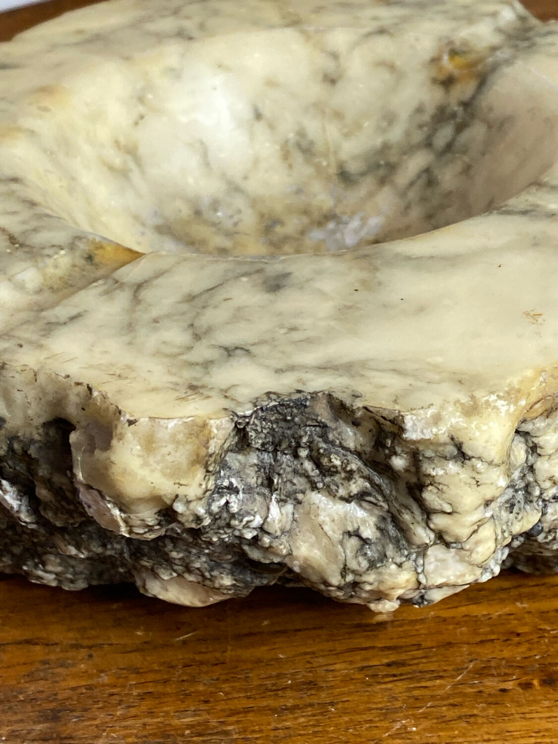 Cendrier en albâtre, Italie 