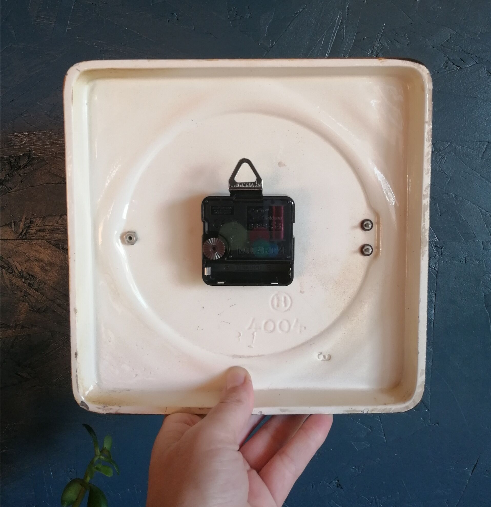 Vintage ceramic clock silent wall clock square "Peter red brown"