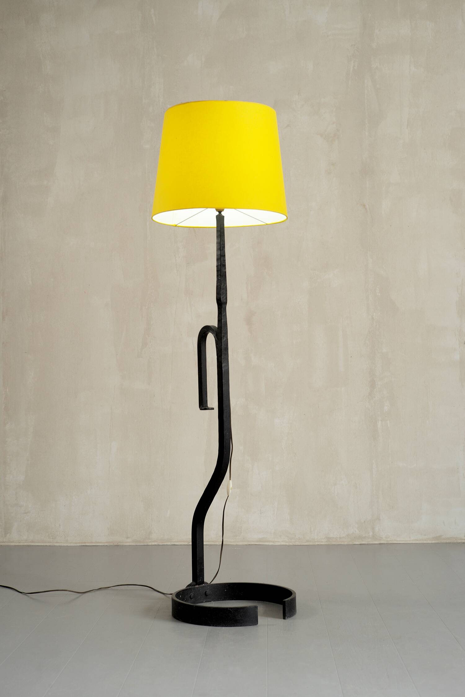 Modernist wrought iron floor lamp, 1960