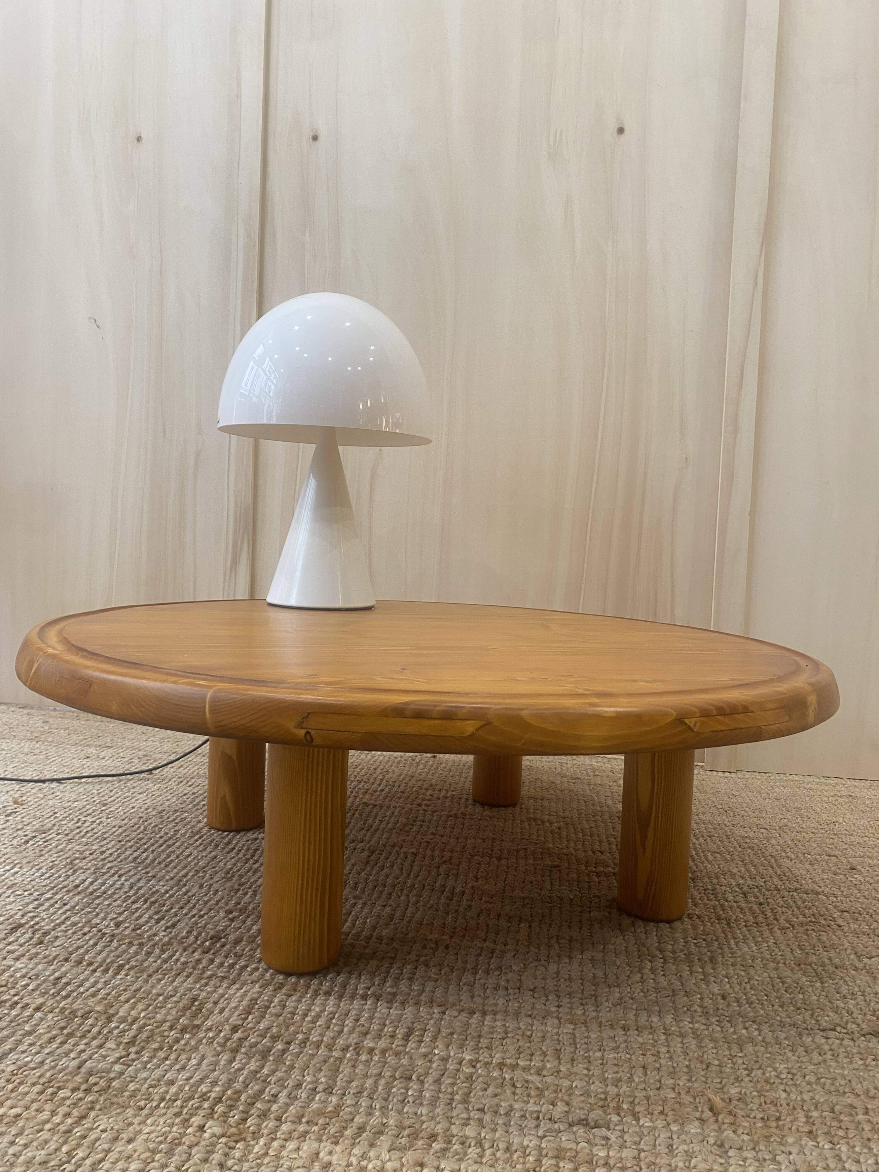 Round Pine Coffee Table in the style of Charlotte Perriand for Les Arcs,