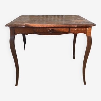 Table en bois style Louis XV