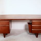 Executive desk model Boomerang standard from De Coene