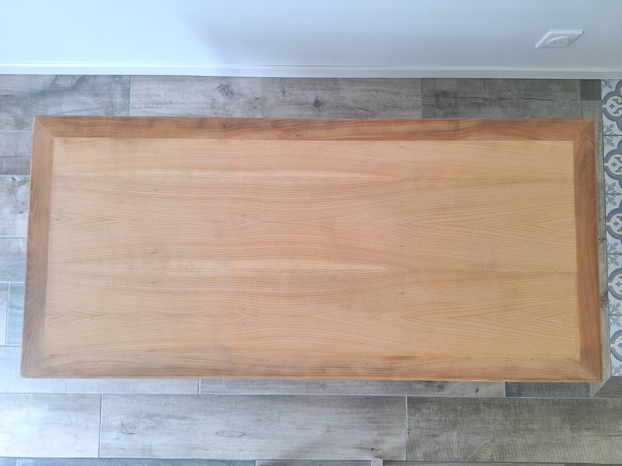 Farmhouse coffee table country style