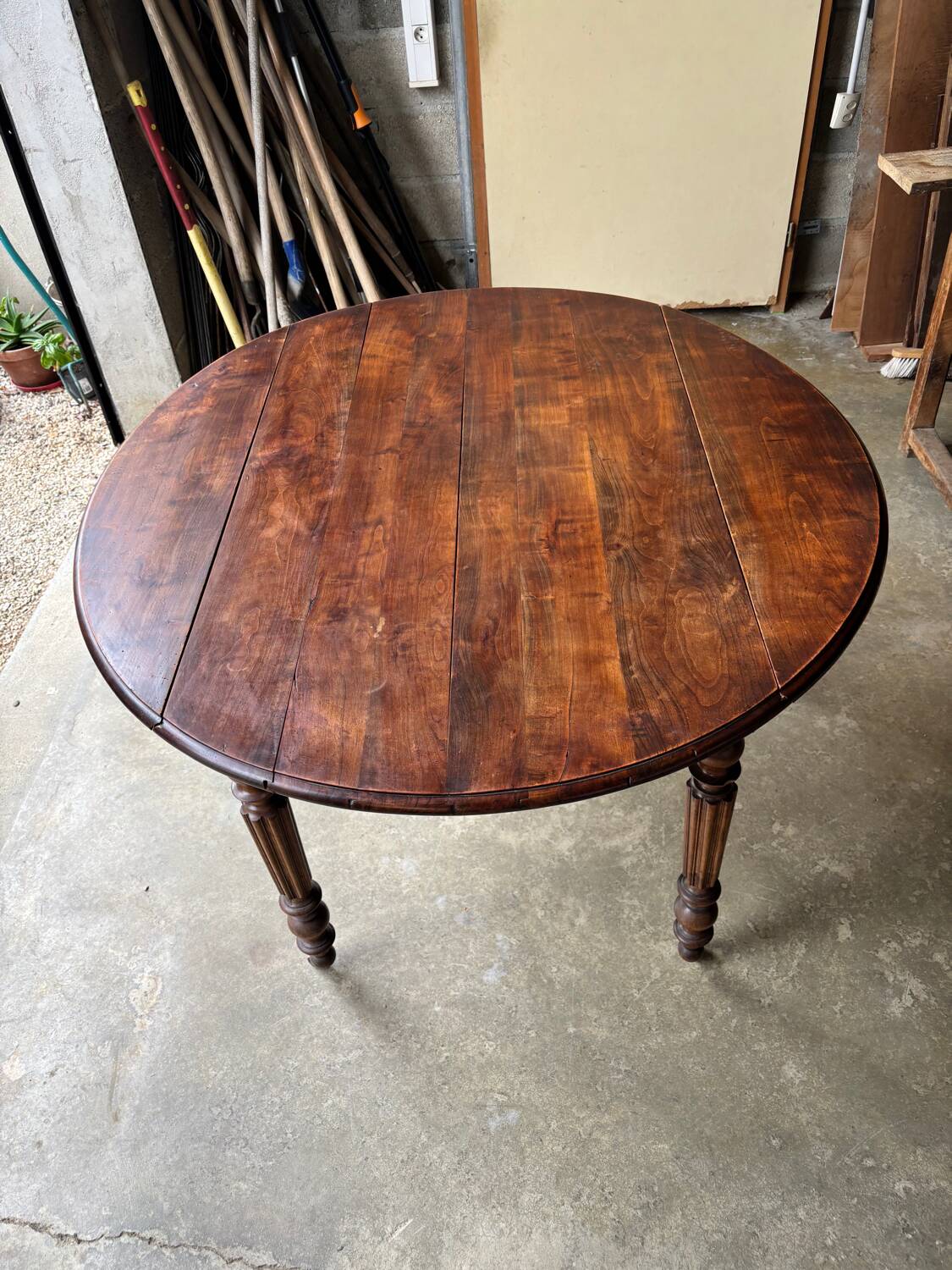 Oval walnut table