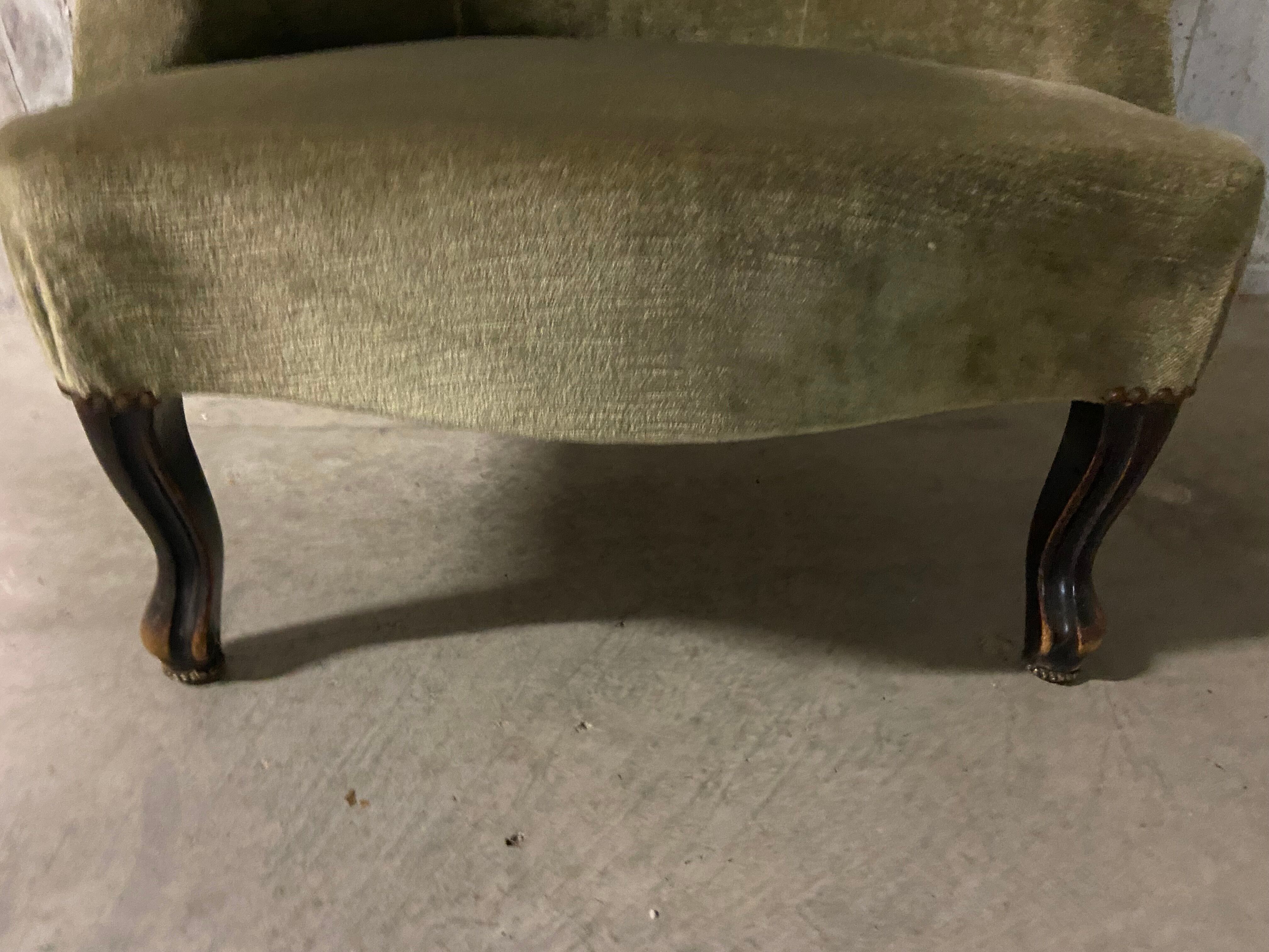 Napoleon III toad armchair