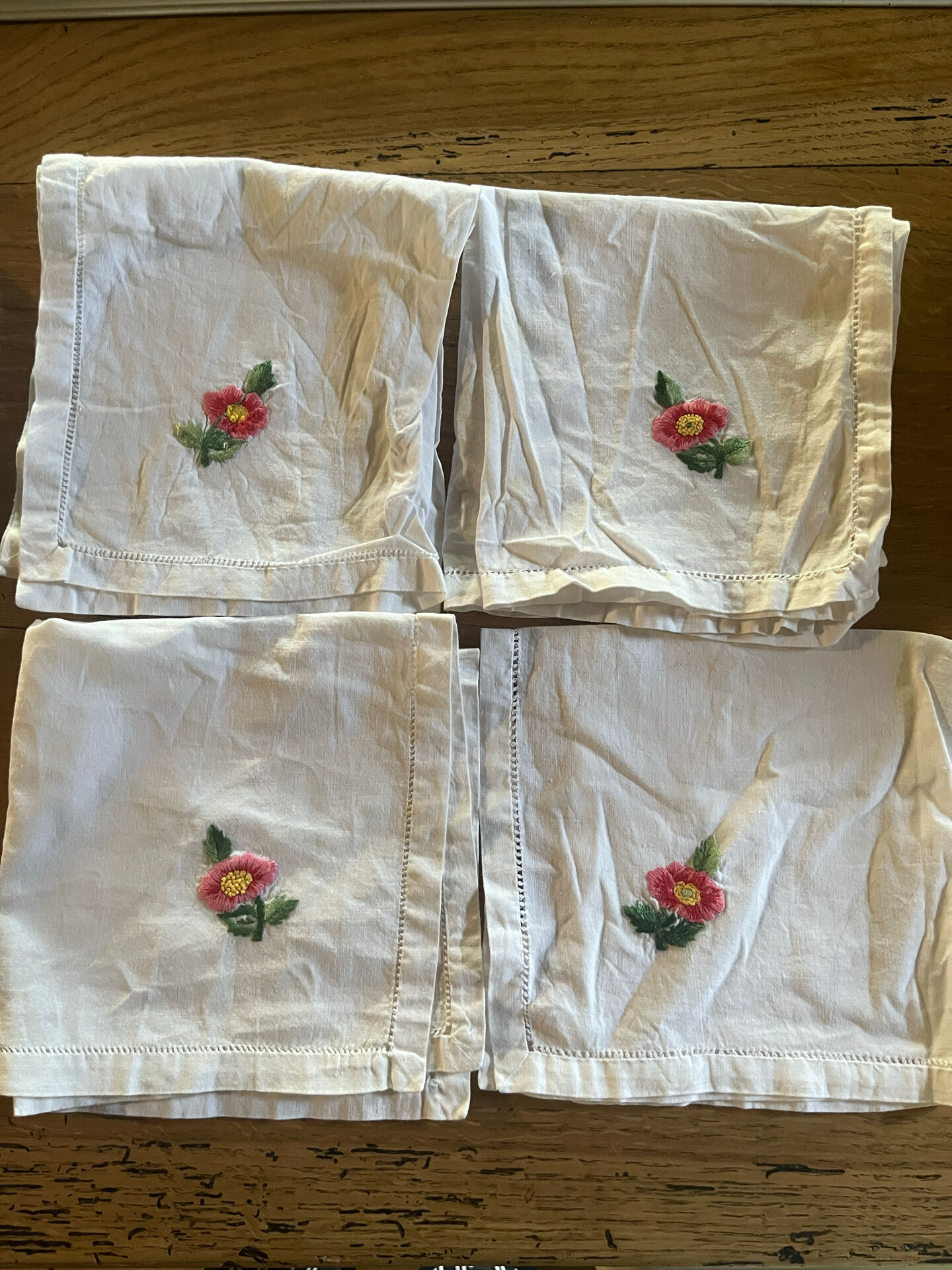 4 old table napkins