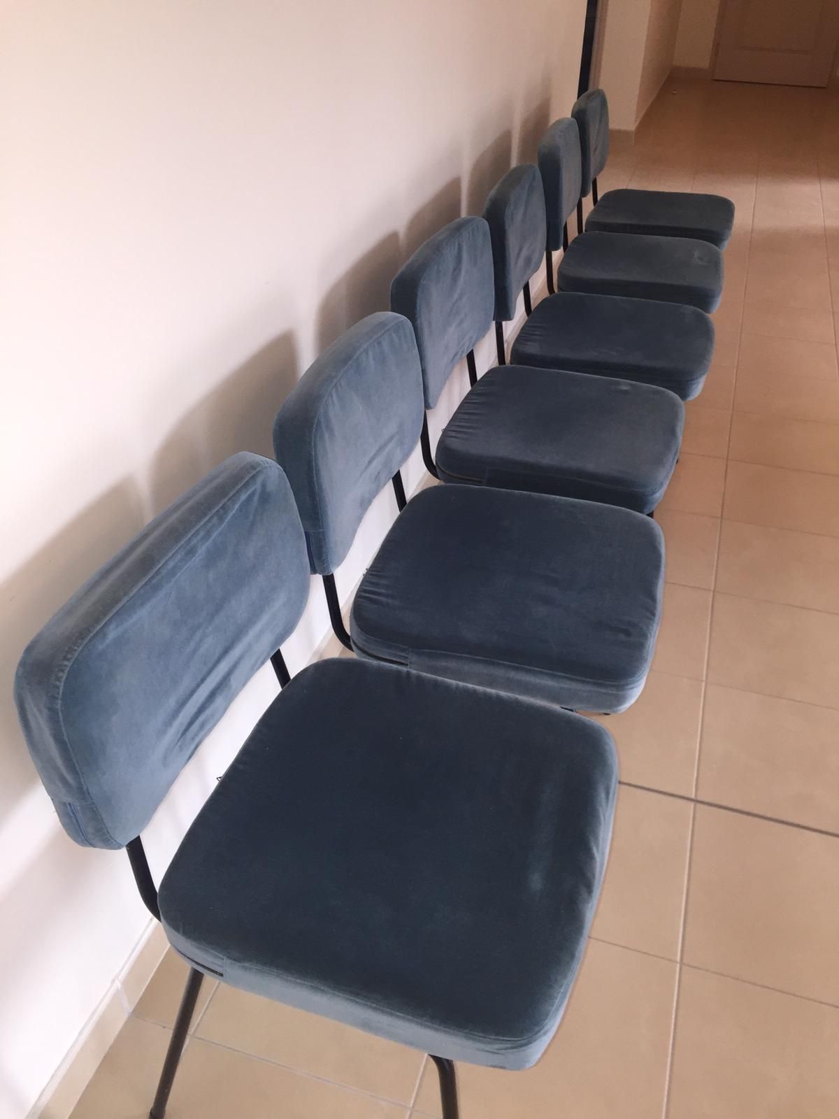 Lot vintage de six chaises moelleuses en velours turquoise