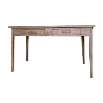 Farmhouse table