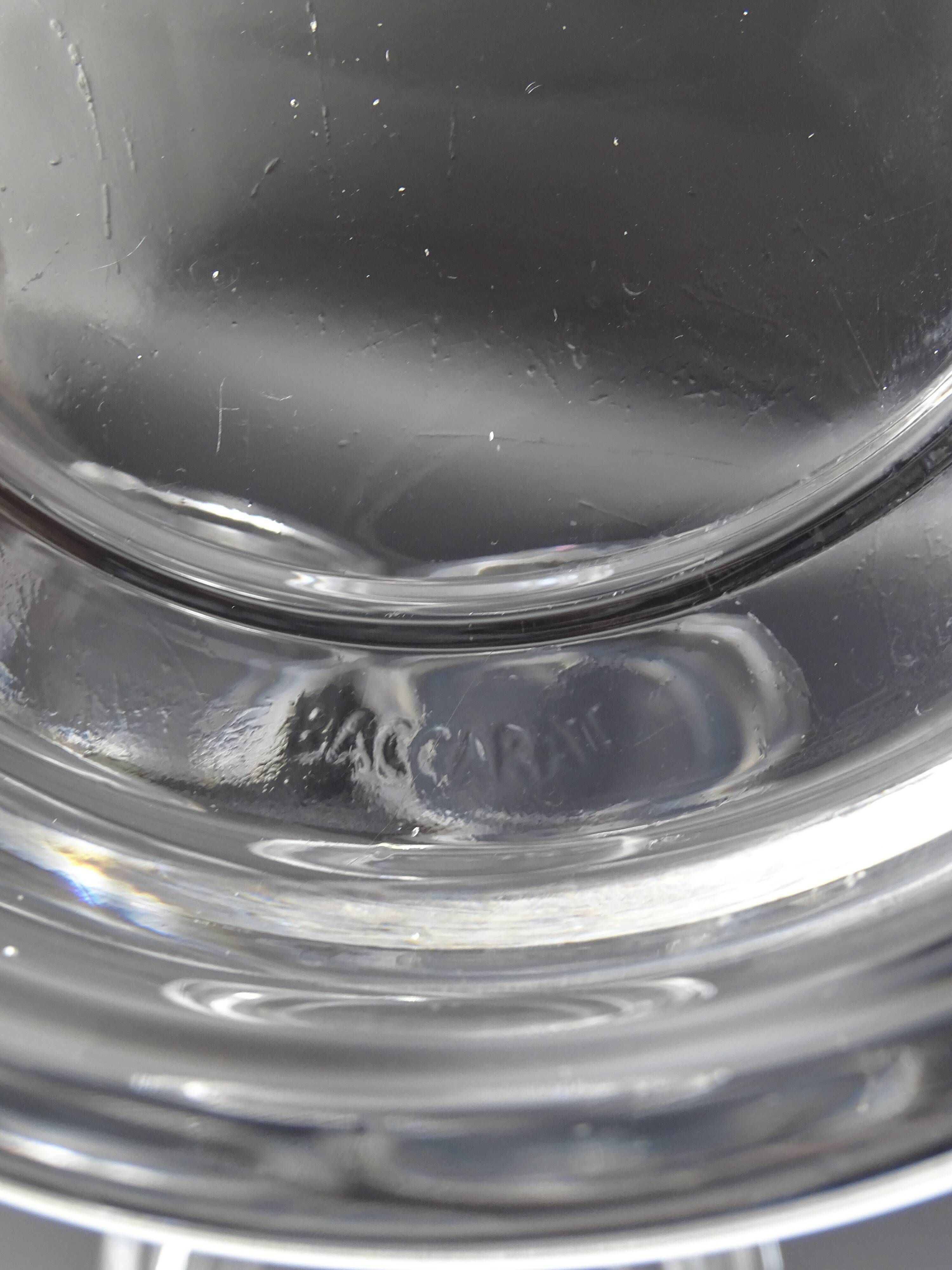 Set of 4 crystal bottle bottoms molded by Baccarat - Around 1950