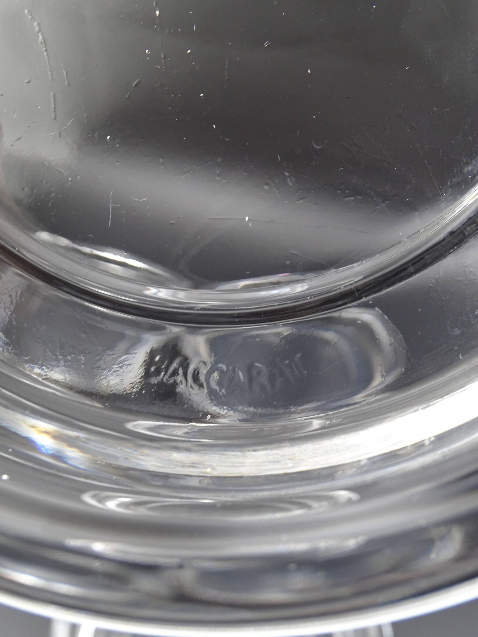 Set of 4 crystal bottle bottoms molded by Baccarat - Around 1950