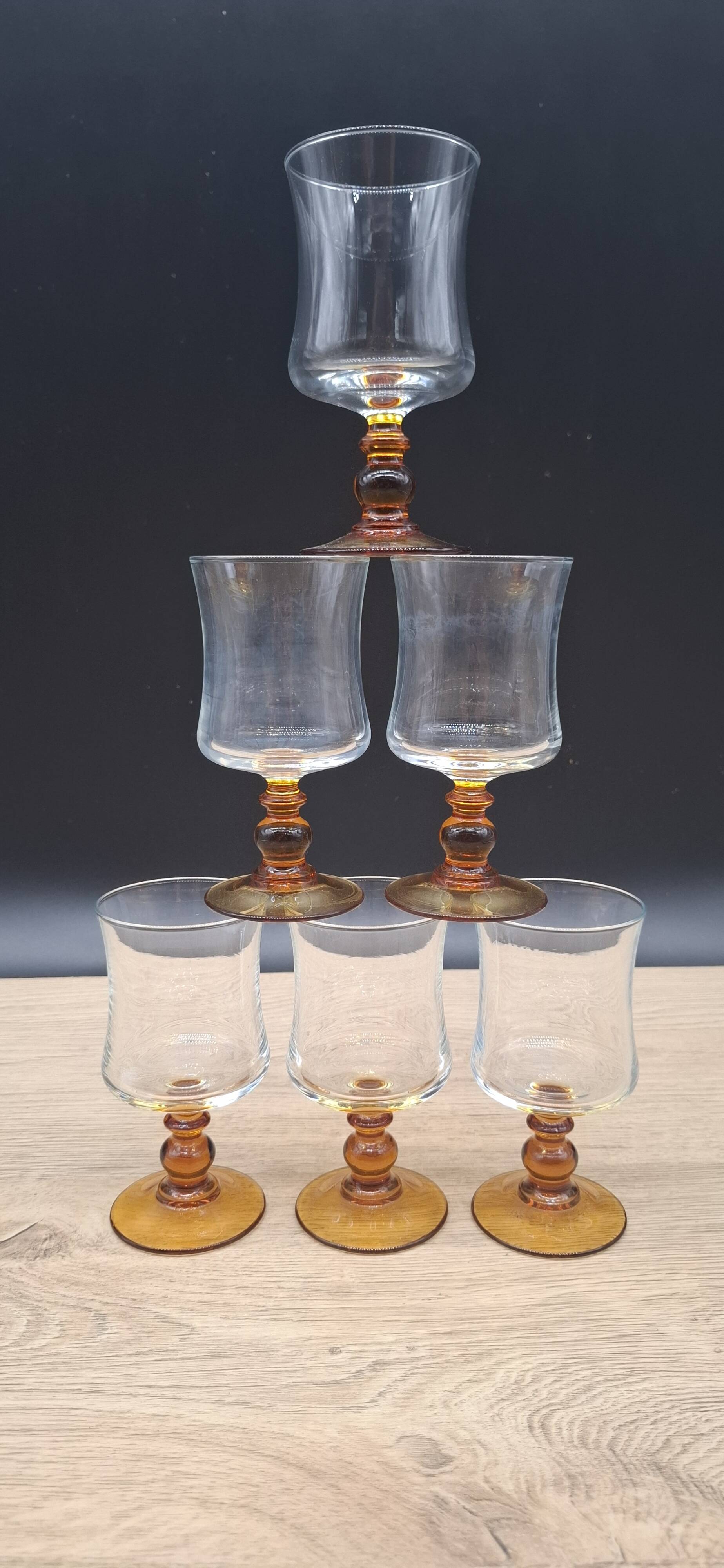 Set of 6 antique Luminarc glasses with amber feet