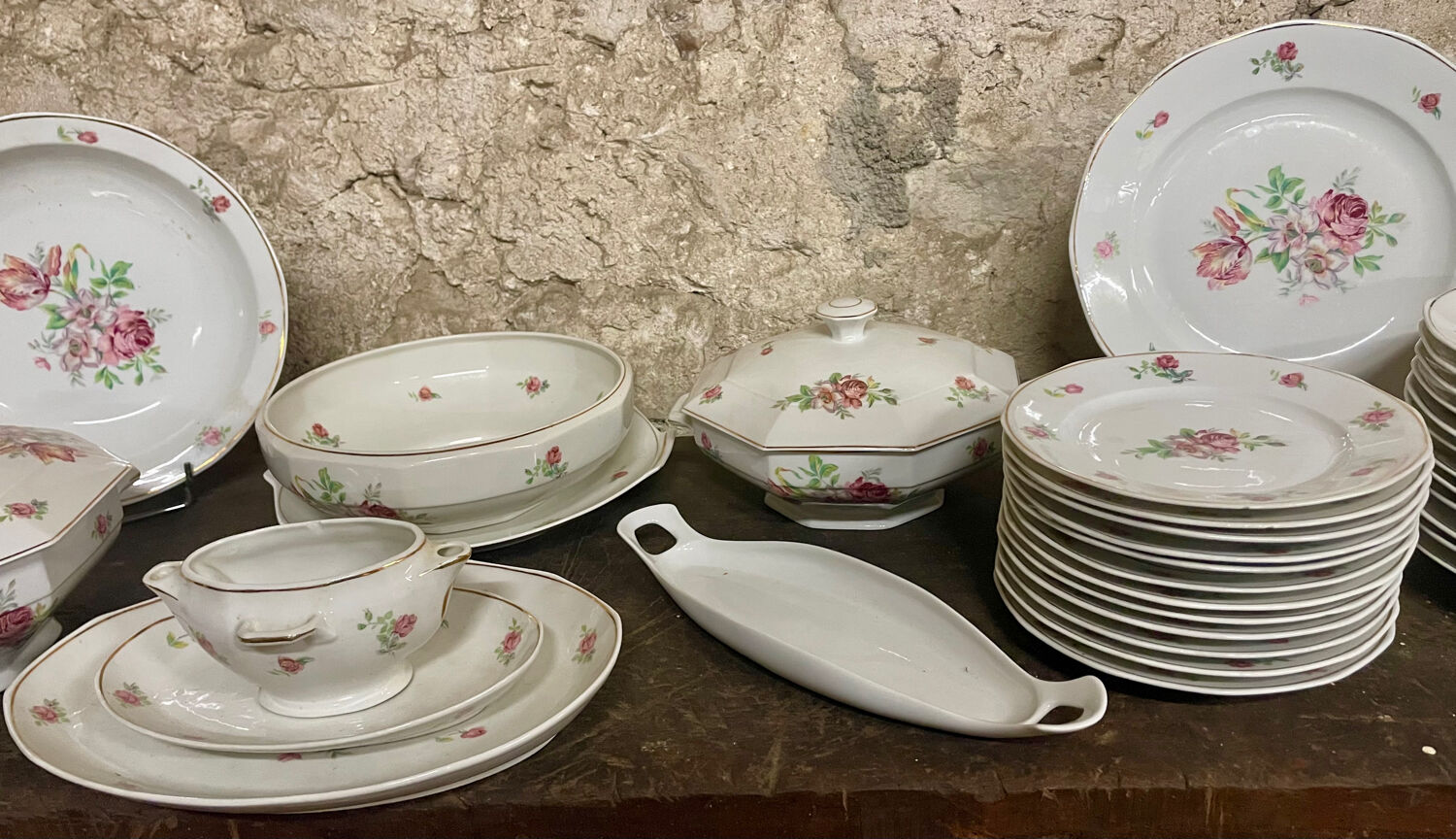 Large 45-Piece Dinner Service, Limoges Porcelain, Berry Decor