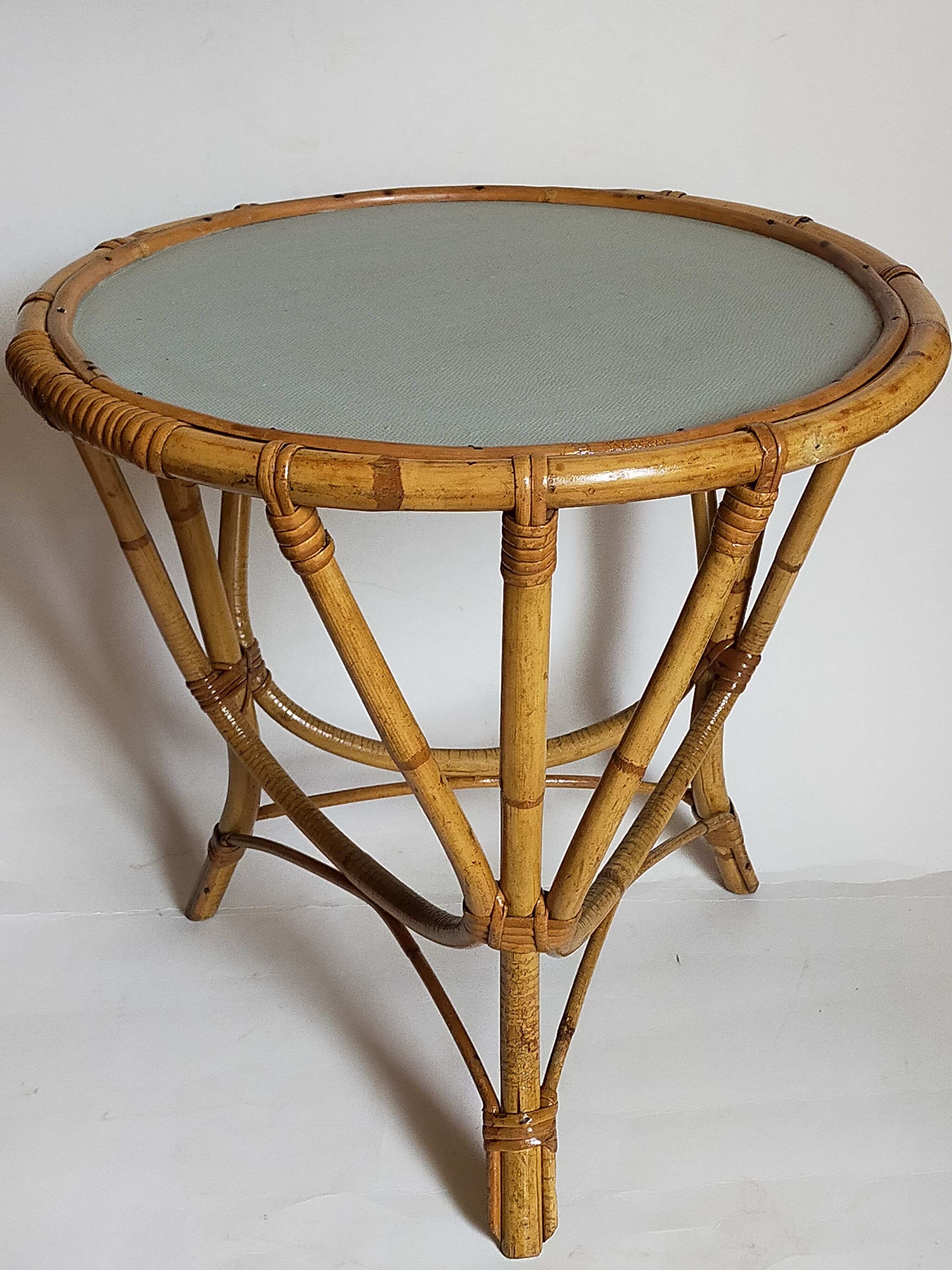 Tripod booster coffee table in rattan 50s