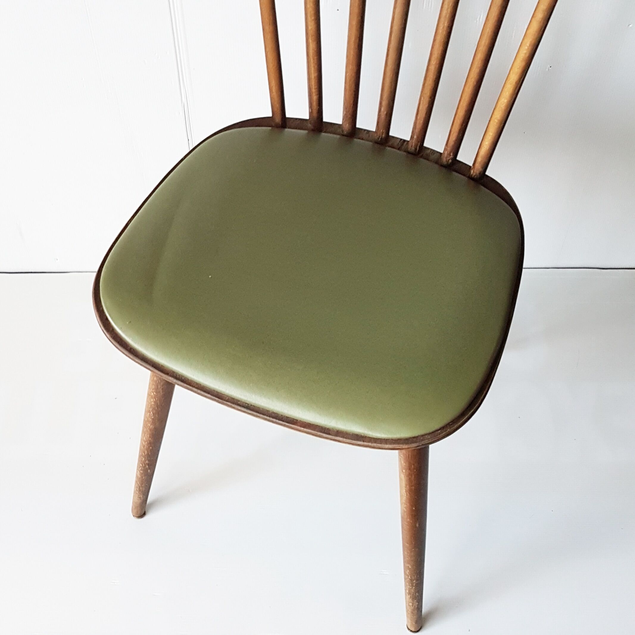 Pair of Baumann chairs model Menuet