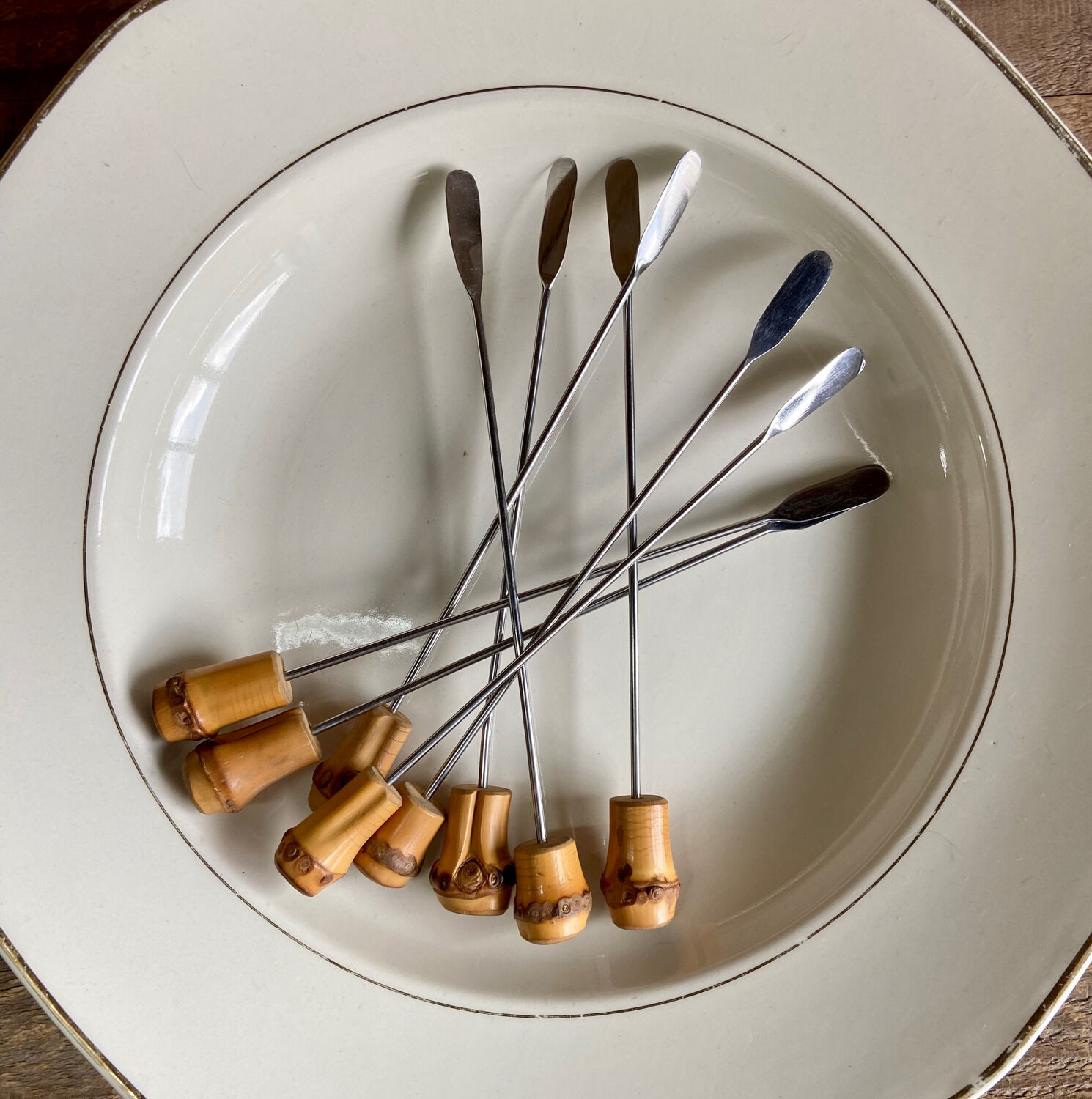 8 bamboo handle cocktail stirrers