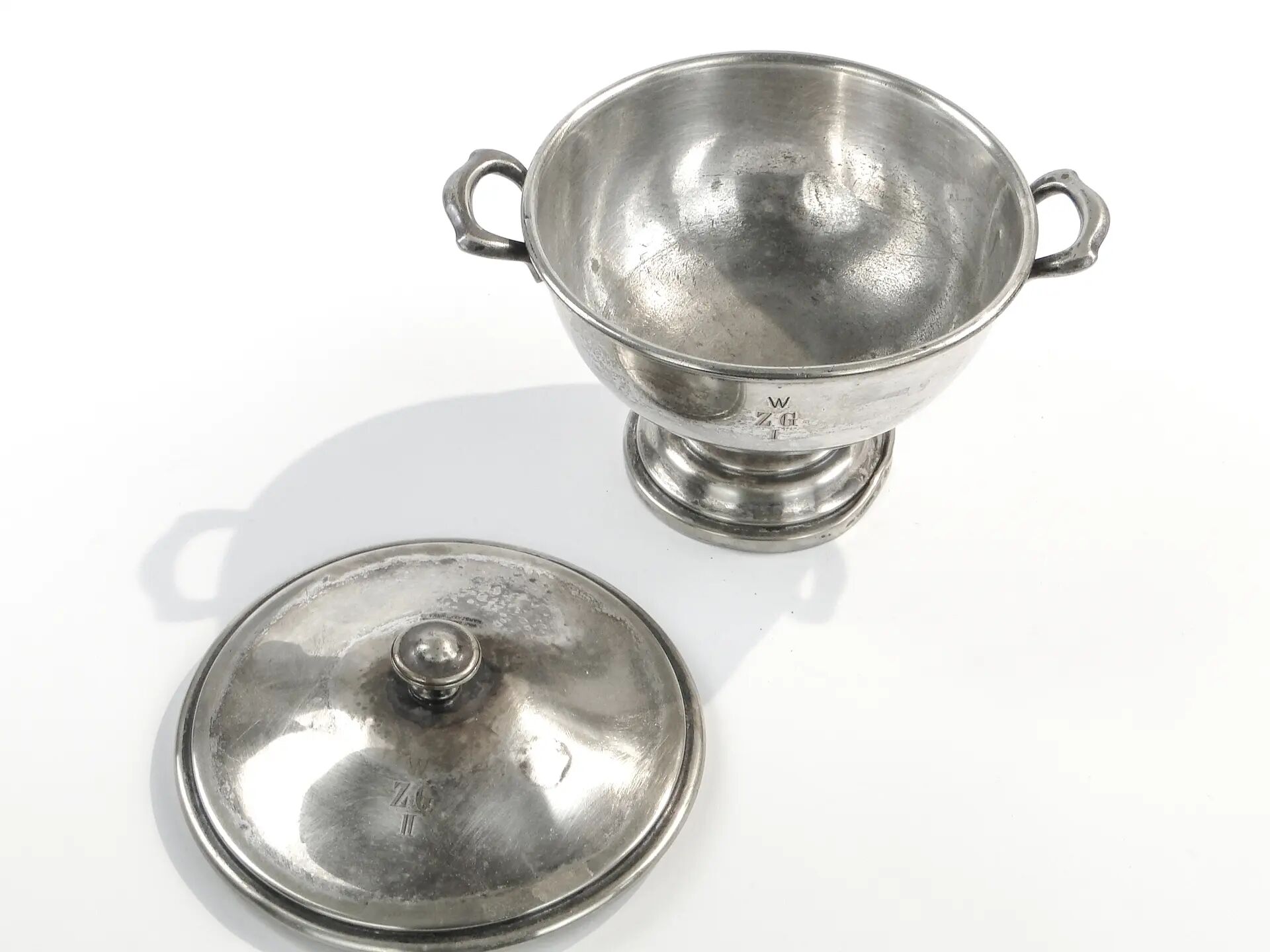 Soup tureen, Art Deco, silver-plated brass, Norblin, Poland, 1930s