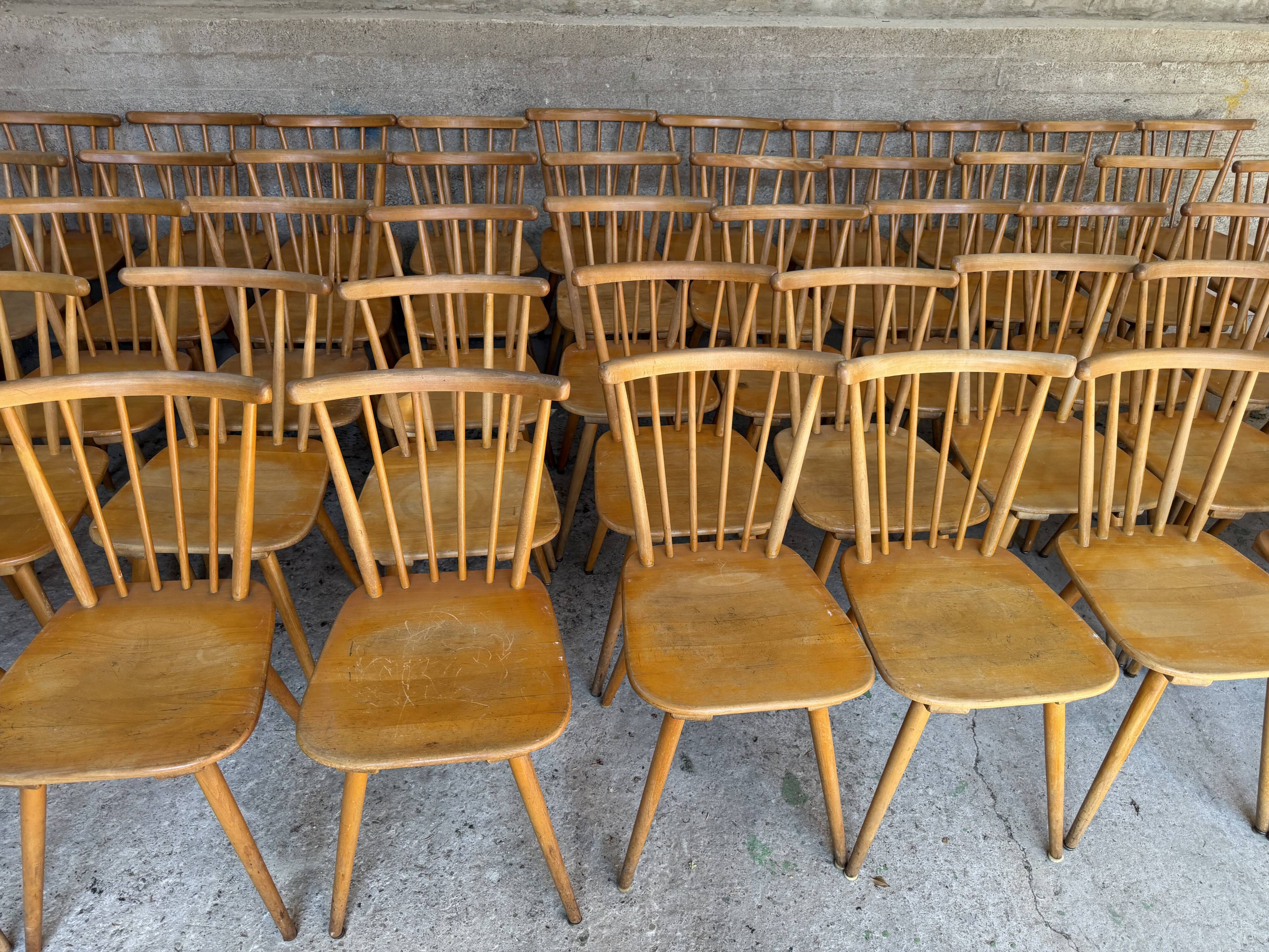 Lot de 50 chaises bistrot design scandinave
